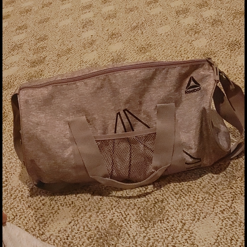 Reebok medium sized purple gym bag